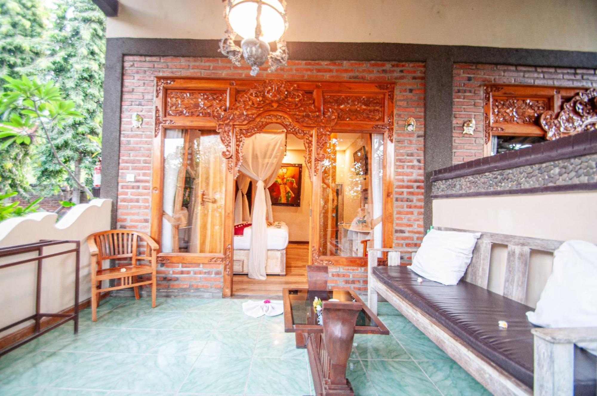 Kubuku Eco Dive Lodge And Yoga Pemuteran  Exterior photo