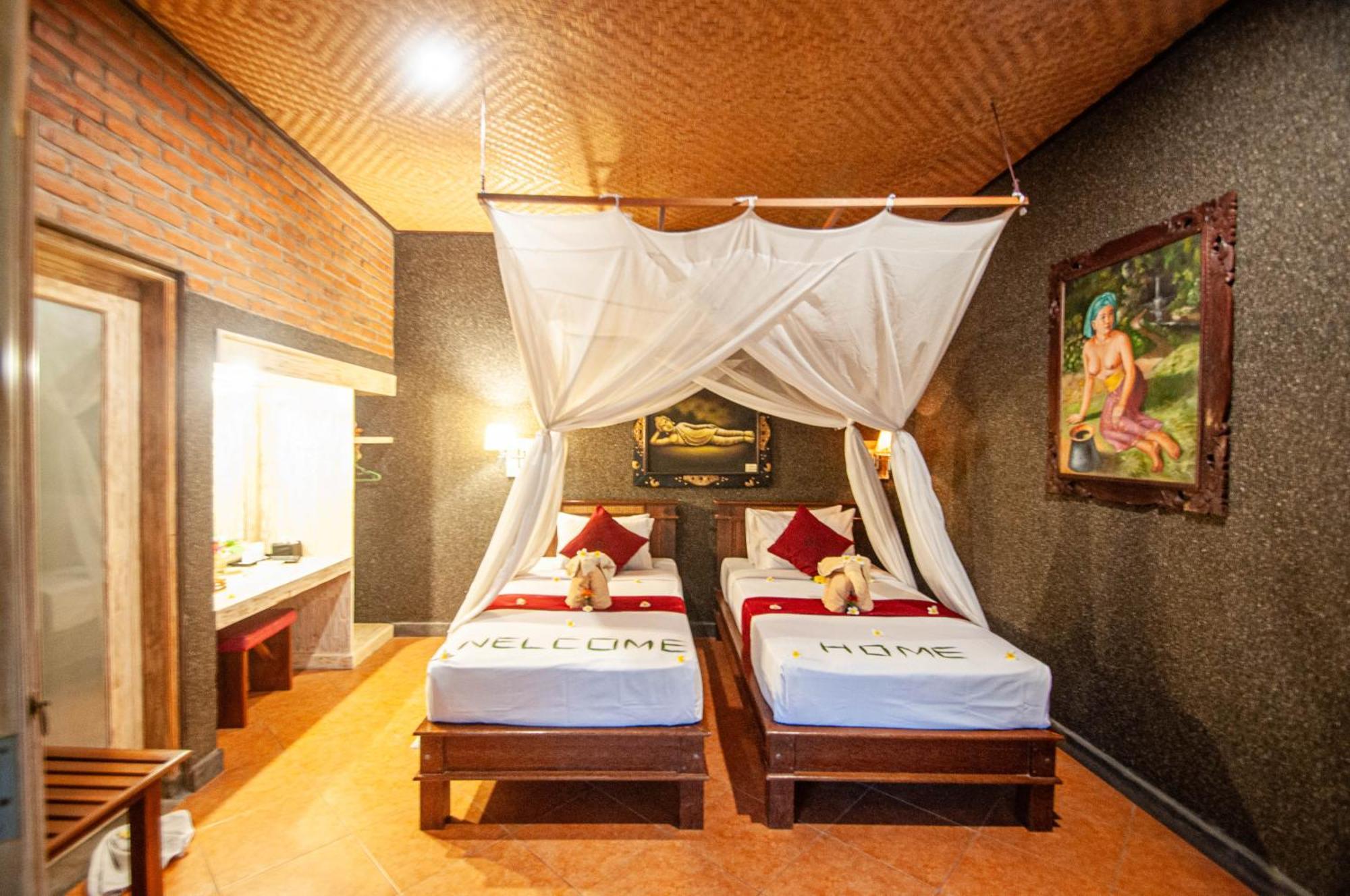 Kubuku Eco Dive Lodge And Yoga Pemuteran  Exterior photo