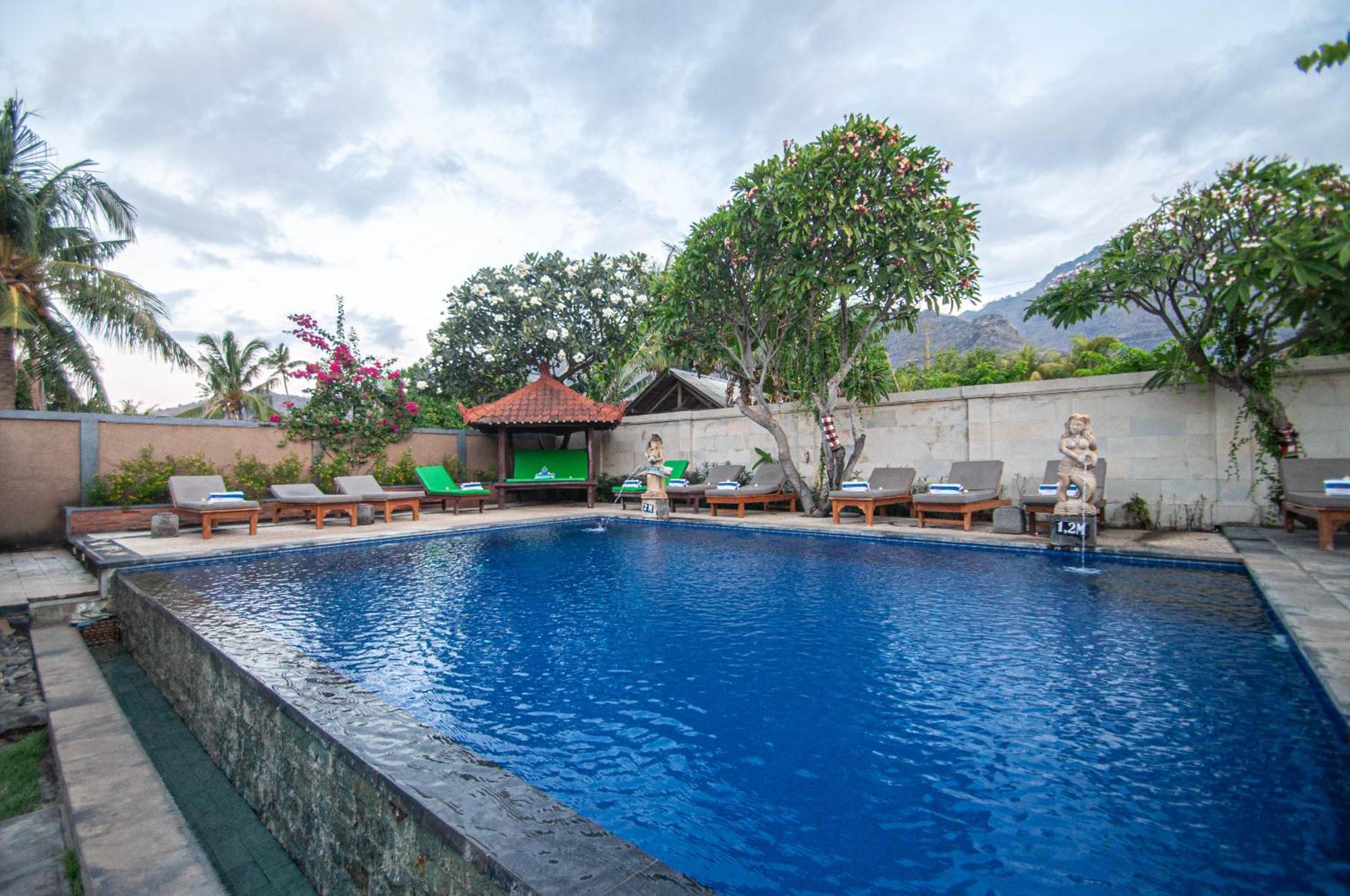 Kubuku Eco Dive Lodge And Yoga Pemuteran  Exterior photo